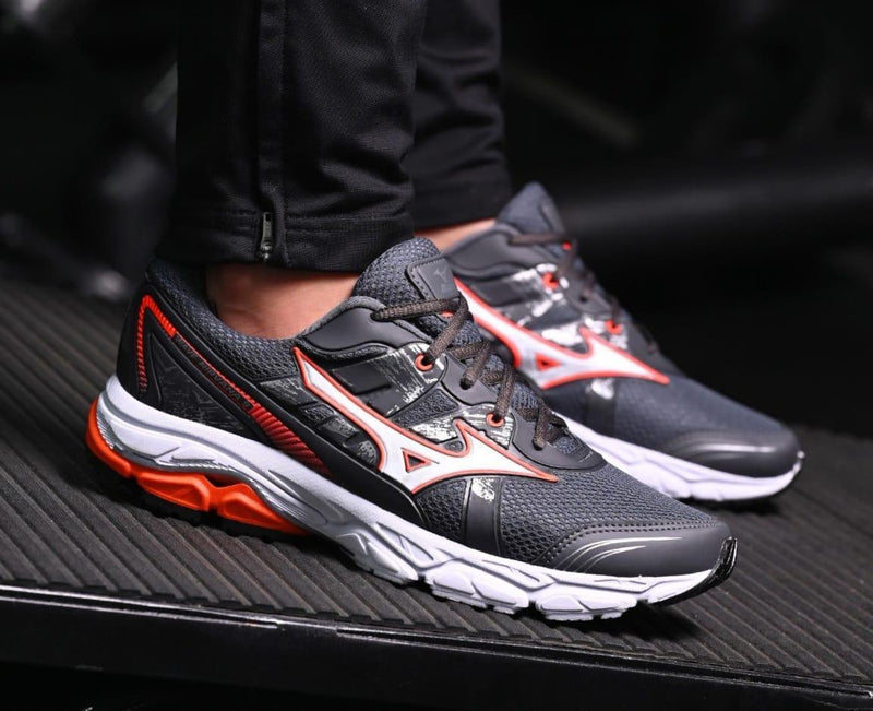 Tênis Esportivo Unissex Mizuno Wave Nirvana